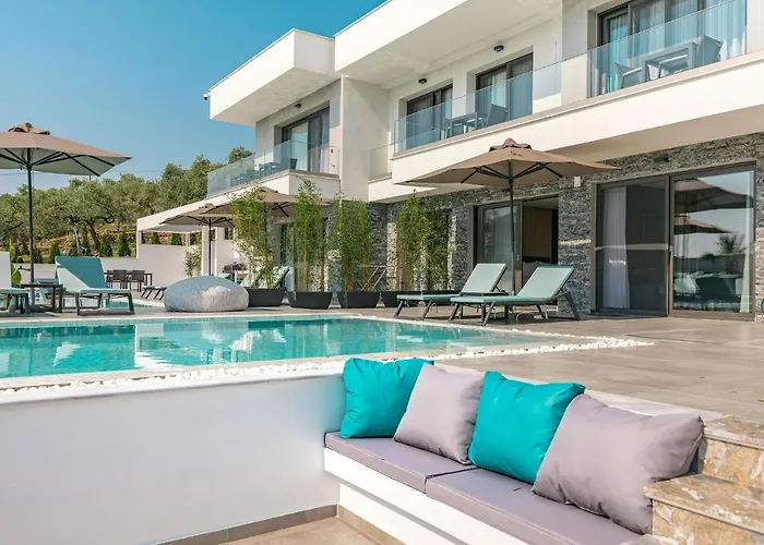 Nooa * Skala Rachoni (Thasos)